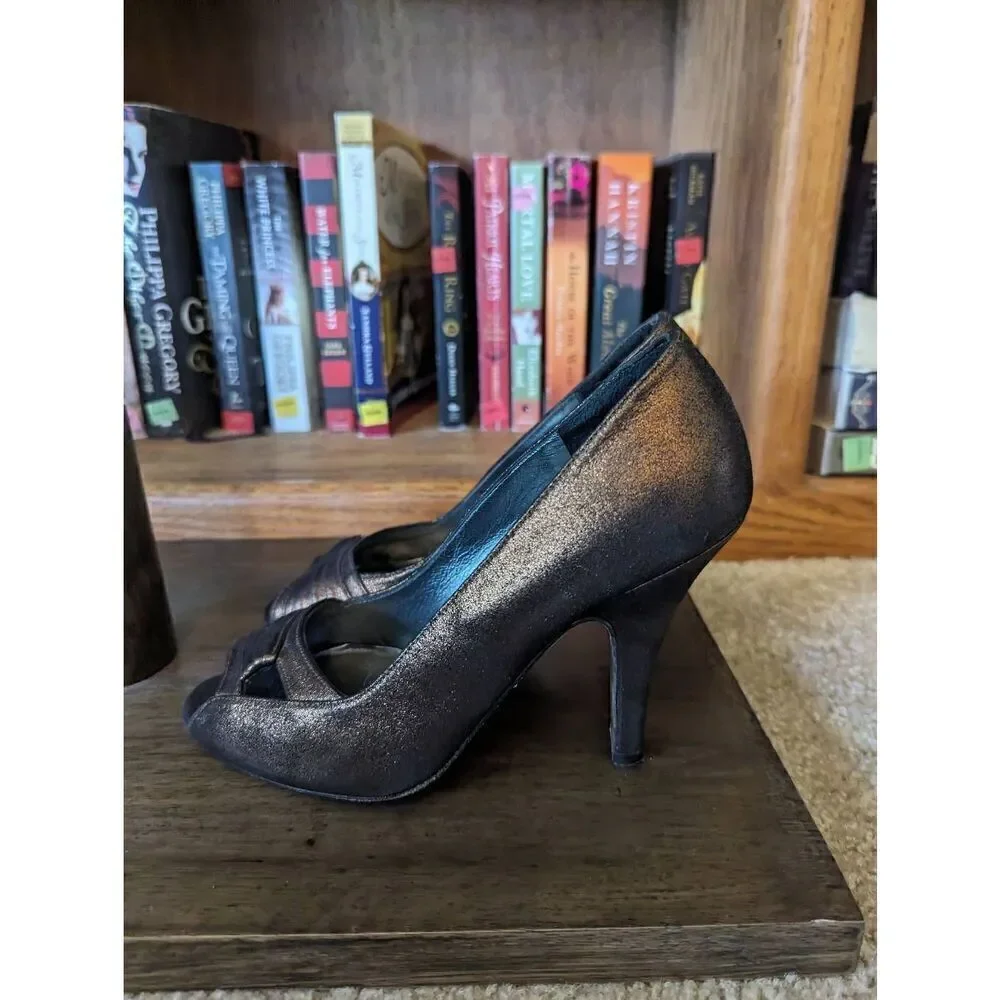 Lulu Guinness London Women’s 36 US Patent Leather Metallic Peep Toe Pump Heels